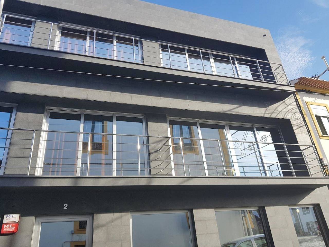 Apartamento inteiro, Black House in Praia da Vitória, Terceira