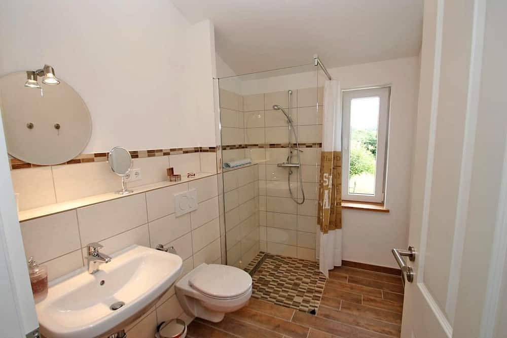 Ganze Wohnung, Frisch renovierte Ferienwohnung \"Dornröschen\" im modernen Landhausstil und märchenhafter Alleinlage, ideal geeignet für Paare, die Ihre Auszeit vom Alltag fernab des städtischen Trubels suchen in Scheggerott, Schleswig-Flensburg