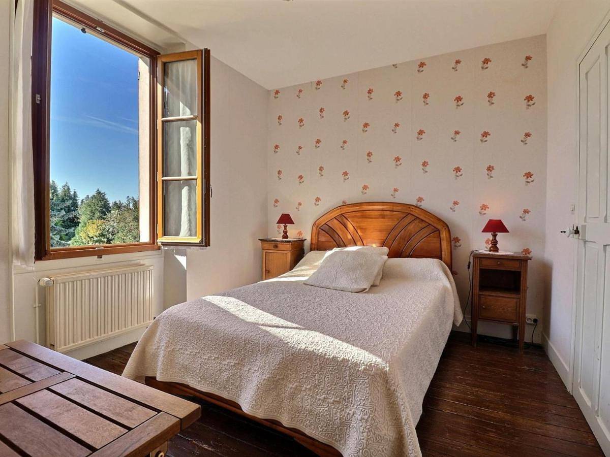Holiday Home in Beynes, Yvelines