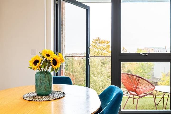 Ganze Wohnung, Ferienwohnung für 4 Personen mit Terrasse in Wandsworth, London