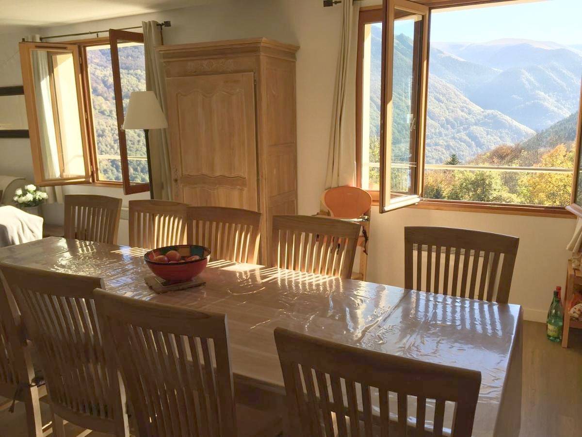 Appartement entier, Apartment with Mountain View in Bordères-Louron, Pyrénées