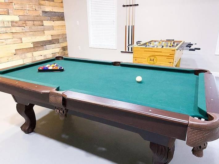 Vacation rental for 16 people, with hot tub and yard, with pets in Lake Texoma