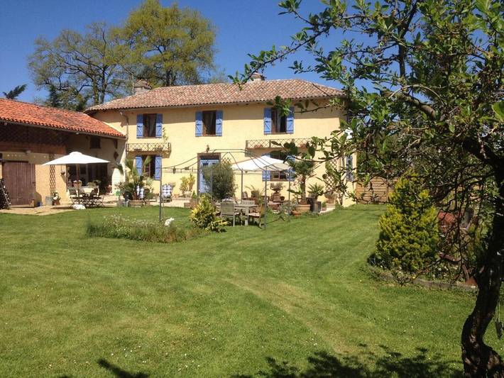 Chambre d’hôte pour 3 personnes, avec Terrasse ainsi que Jardin et Vue