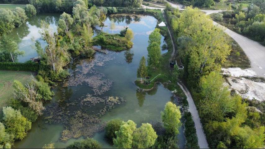 Tente pour 5 personnes, avec vue, animaux acceptés dans l' Aube - 4
