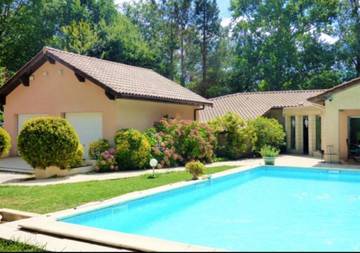 Cottage pour 4 personnes, avec vue ainsi que piscine et jardin à Saint-Sulpice-et-Cameyrac