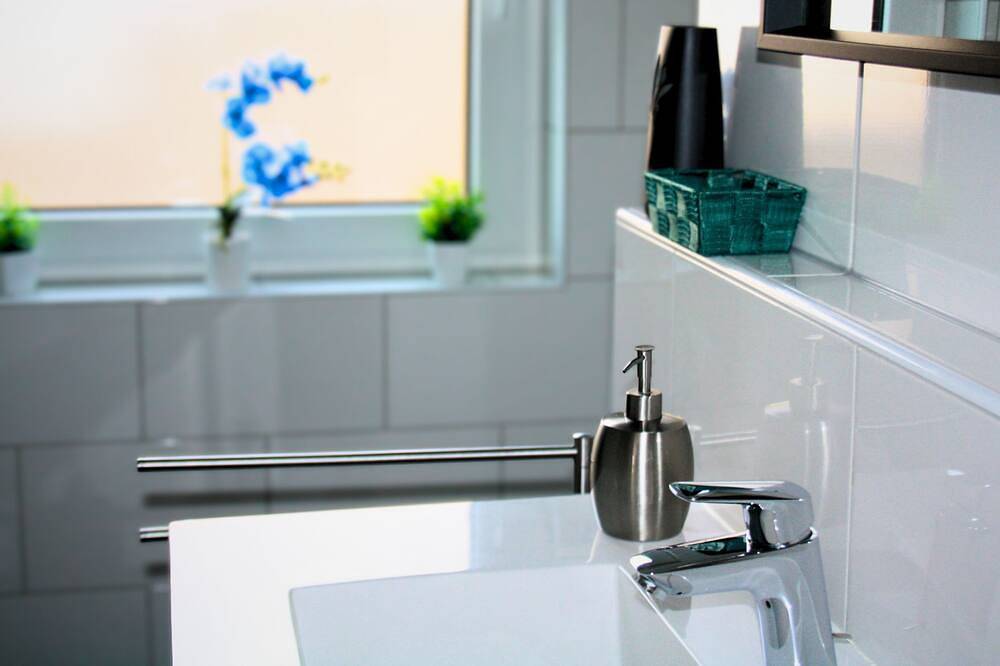 Traumhaus Urlaub nahe dem Edersee | Spa mit Pool & Sauna | Familienfreundlich in Marienhagen, Vöhl