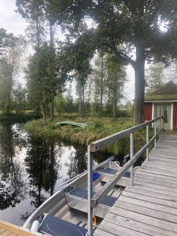 Ferienhaus für 8 Personen, mit Garten und Sauna sowie Terrasse in Schweden
