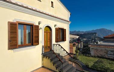 Chambre d’hôte pour 3 personnes, avec vue et jardin à Amalfi