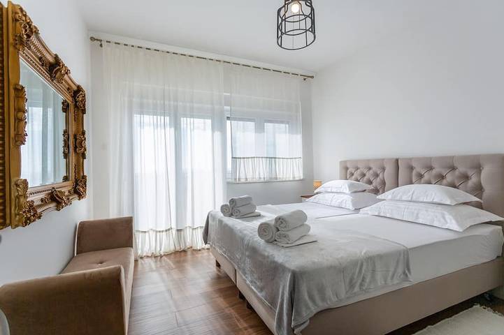 Villa Melki Save 20 percent on Split-villas com in Klis, Split-Dalmatien