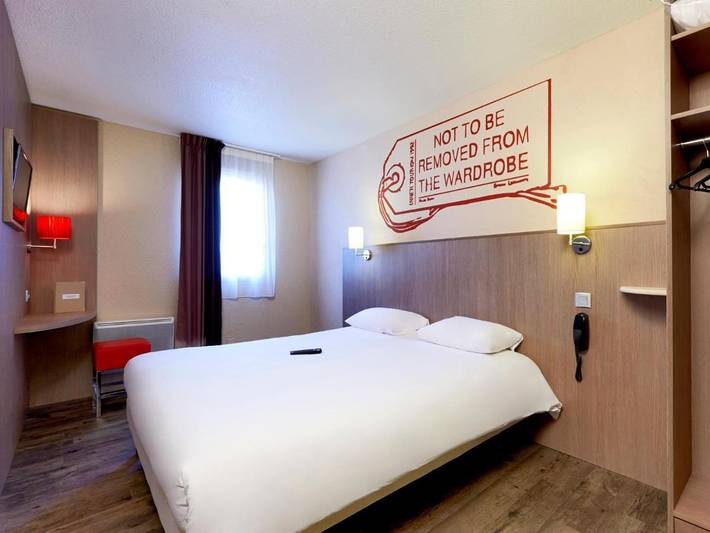 Hôtel pour 2 personnes, avec terrasse à Cholet - 3