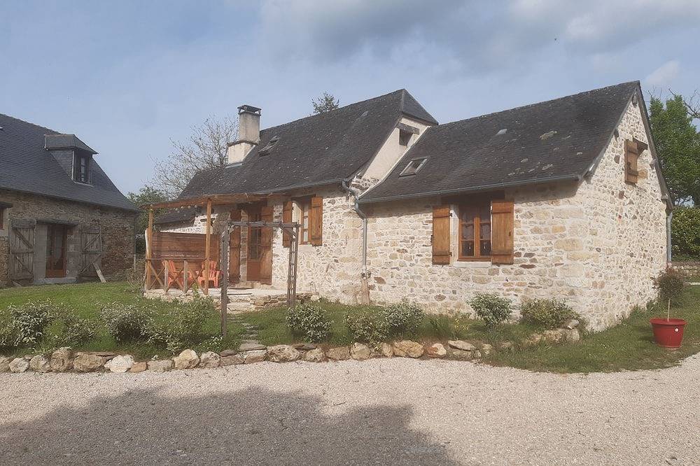 Quiet cottage in Peyrignac, Périgord Noir