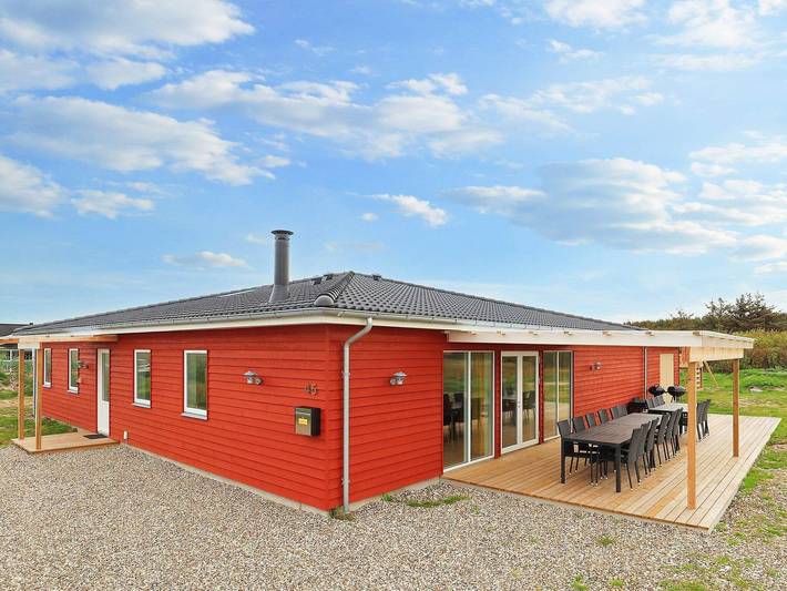 Ferienhaus für 18 Personen, mit Sauna und Pool sowie Terrasse und Whirlpool, mit Haustier in Løkken