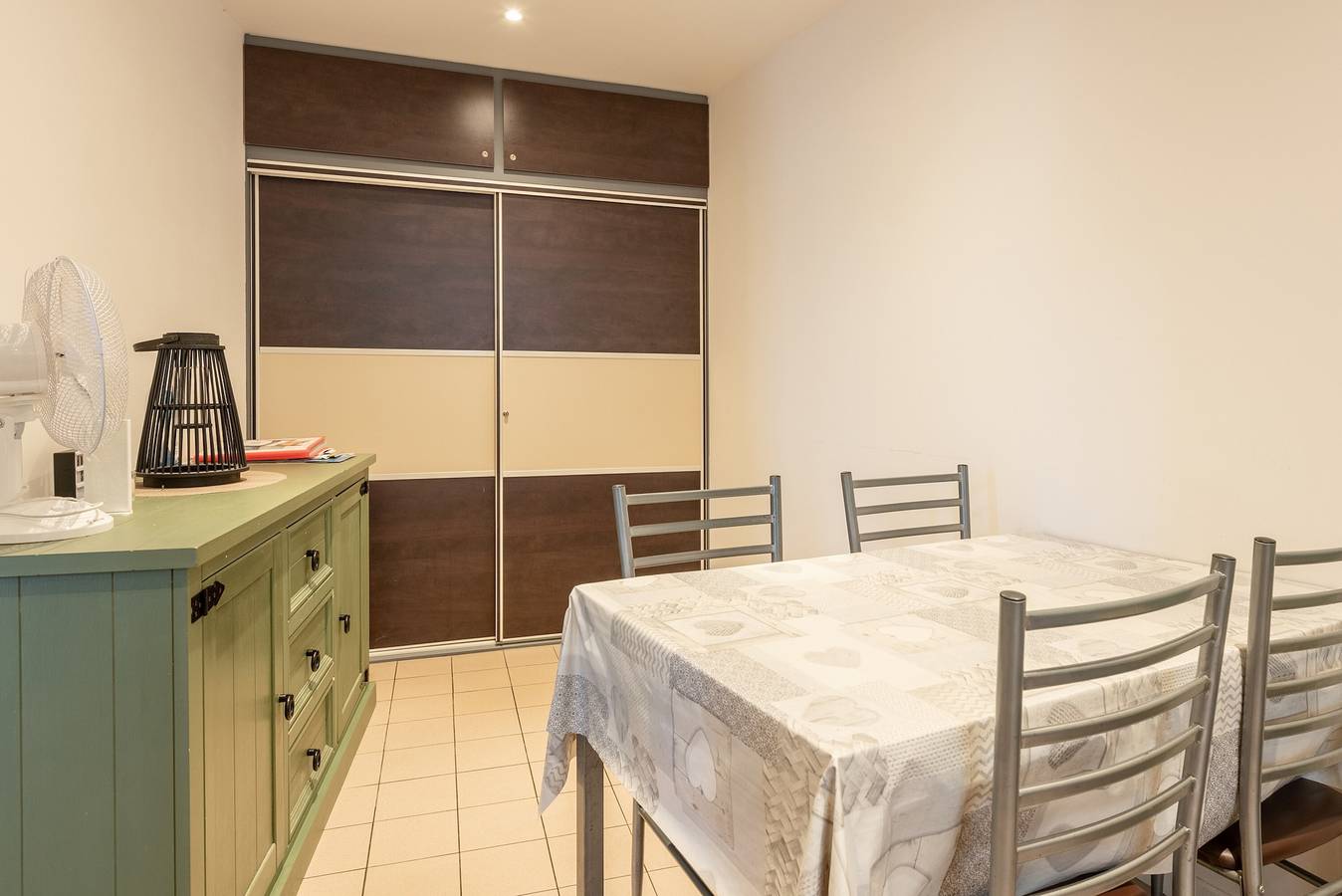 Appartement entier, Appartement t2 "les pyrénées in Bagnères-de-Bigorre, Hautes-Pyrénées