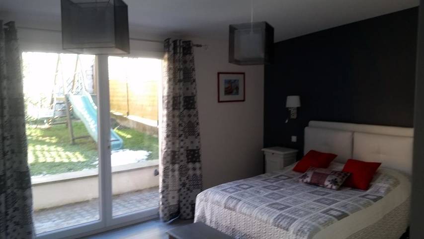 Location de vacances pour 2 personnes, avec jardin et terrasse à Houilles - 4