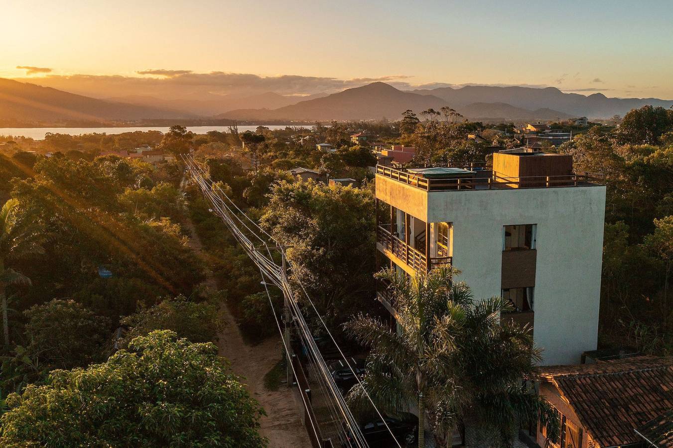 Apartamento entero, Lugar ao Sol - Flat 1 - 2 - Praia do Rosa - Sc in Ibiraquera, Imbituba