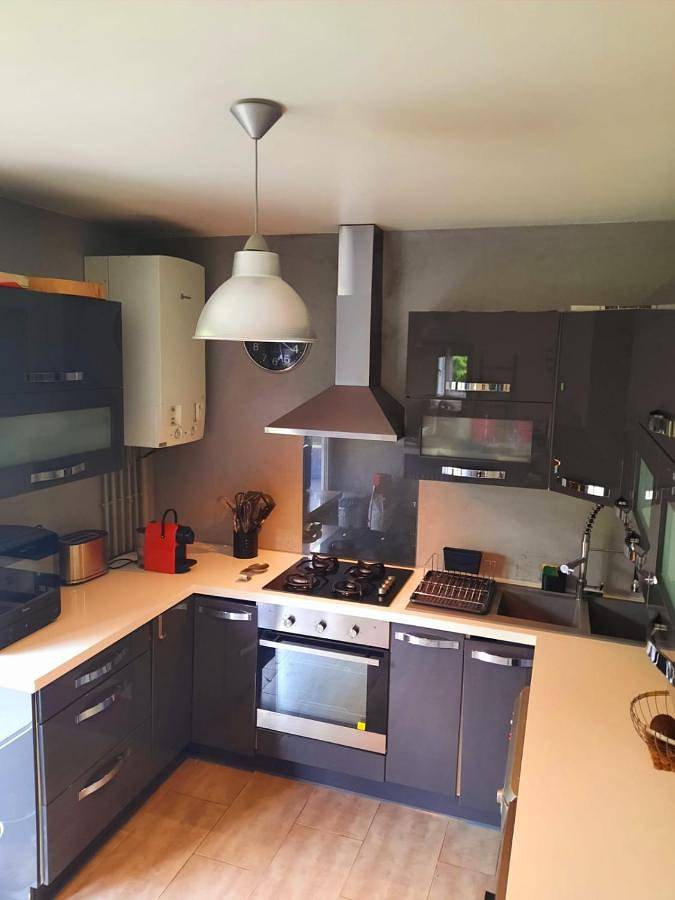 Appartement entier, Two-Bedroom Apartment in Sainte-Geneviève-des-Bois, Essonne