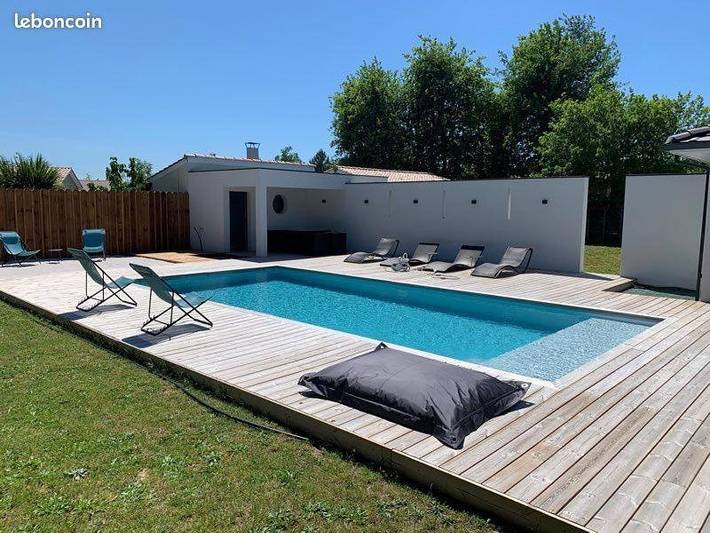 Villa pour 7 personnes, avec Terrasse ainsi que Jardin et Piscine