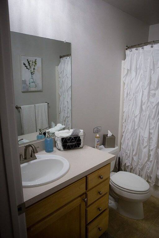 Townhouse on Strand...Centrally located with all new furnishings and Central Ac in Missoula, Lolo Nationalwald