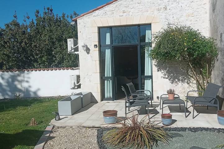 Chambre d’hôte pour 4 personnes, avec Jardin à Belluire