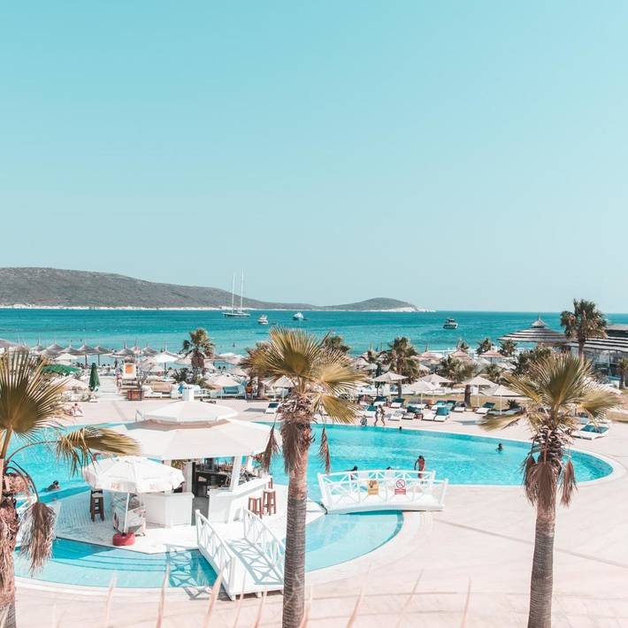 Hôtel pour 2 personnes, avec piscine ainsi que jardin et sauna - 1