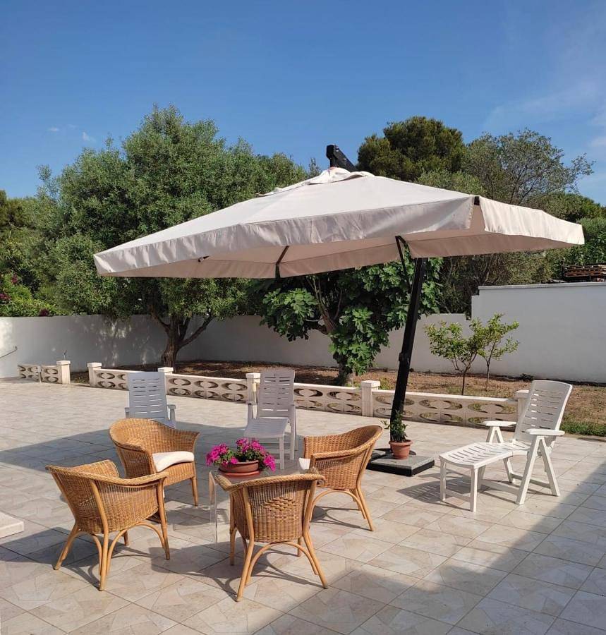 Four-Bedroom House in Pulsano, Golfo di Taranto