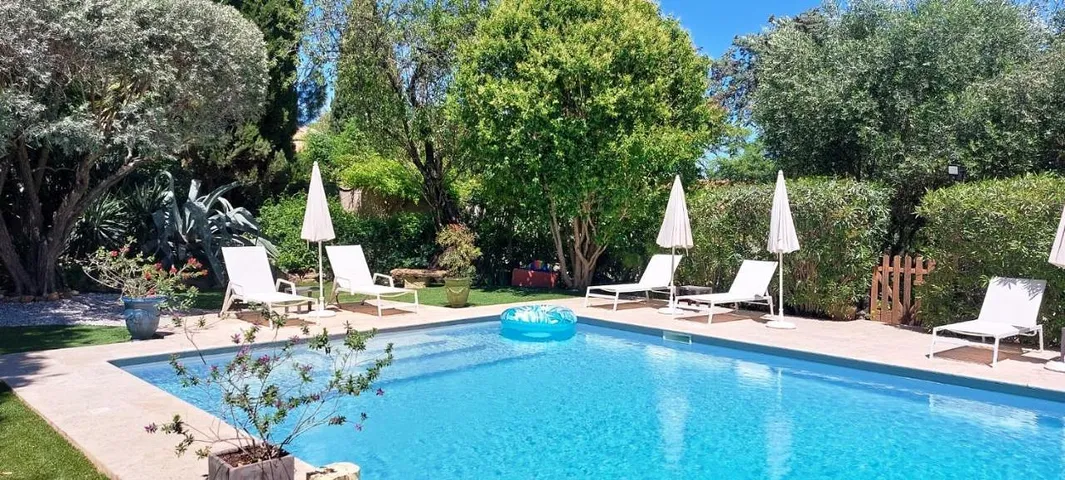 Casa de vacaciones para 2 personas, con piscina además de jardín y vistas - 1