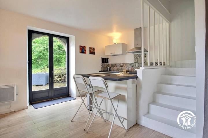 Gîte pour 4 personnes, avec Terrasse et Jardin à Brech - 3