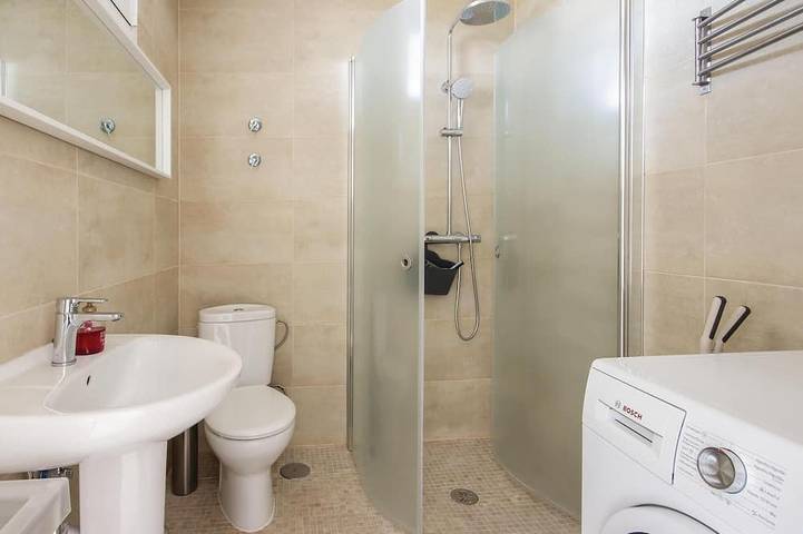 Ganze Wohnung, Sunny Apartment in Marbella in Marbella Ost, Marbella