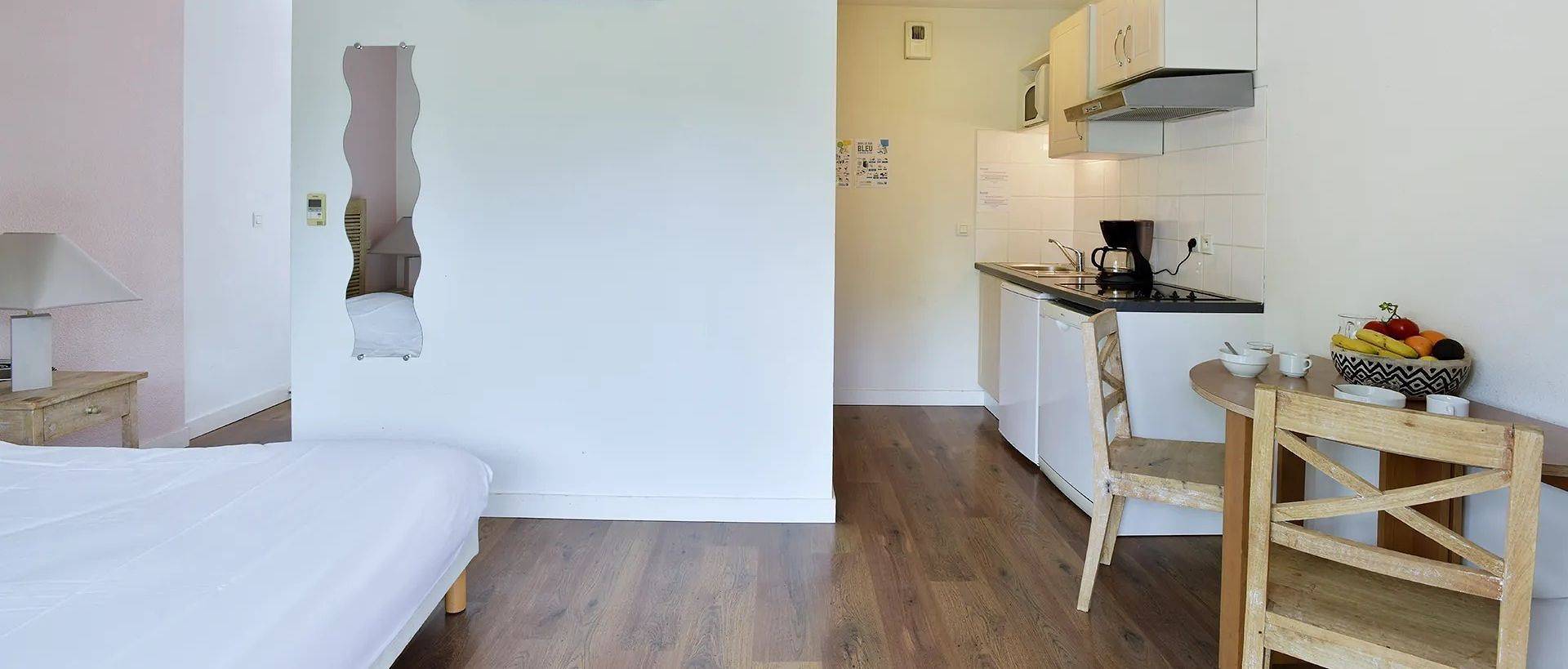 Gehele studio, Studio voor 2 personen met zwembad in Lagord, La Rochelle en omgeving
