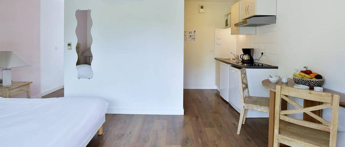Monolocale intero, Monolocale per 2 persone con balcone in Lagord, La Rochelle e dintorni