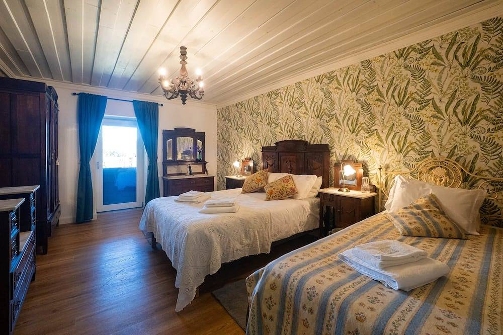 Castelo Gerês | Exquisite Eco-Cottage - jacuzzi in Lindoso, Gerês