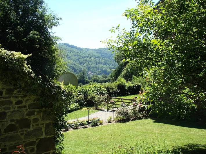 Gîte pour 4 personnes, avec jardin, animaux acceptés à Saint-Julien-le-Petit - 2