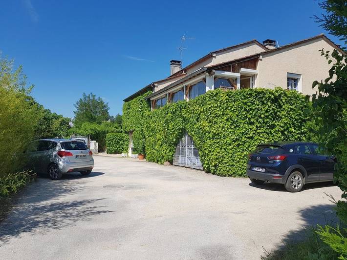 Location de vacances pour 7 personnes, avec Terrasse à Mercuès