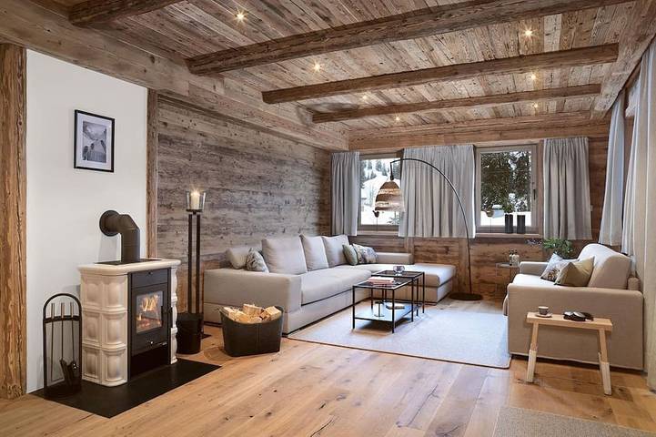 Hütte für 20 Personen, mit Pool und Sauna sowie Terrasse und Garten in Schröcken