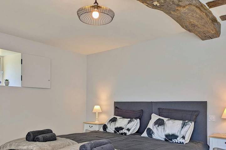 Gîte pour 6 personnes, avec piscine et jardin à Bouchamps-lès-Craon - 3