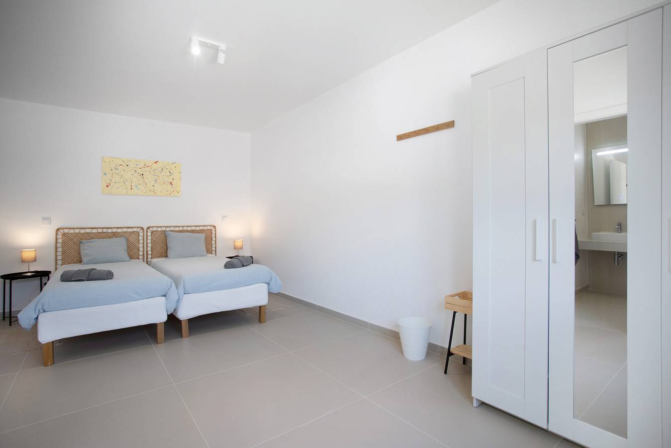 Quarto 'Mars' com vista para a montanha, piscina partilhada e acesso Wi-Fi in Lourinhã, Distrito de Lisboa