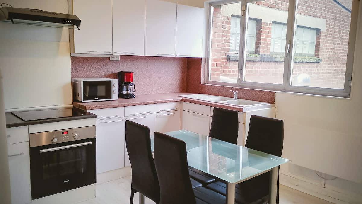 Appartement entier, Appartement de vacances pour 6 personnes in Liévin, Région de Lens