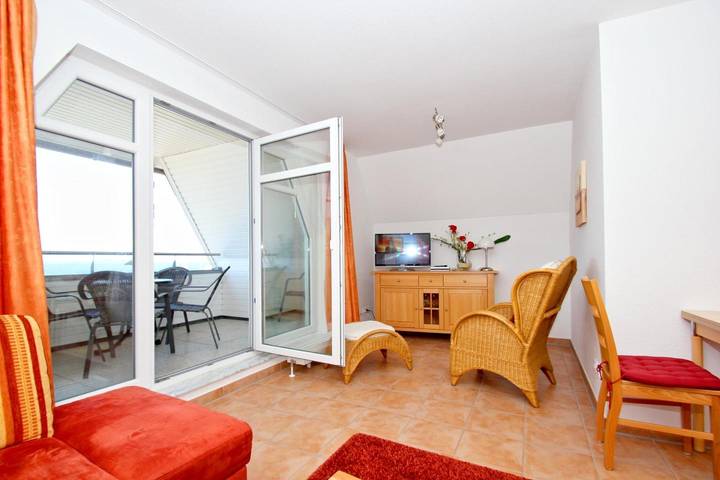 Apartamento entero, Hafennahe Ferienwohnung mit Balkon und Meerblick - Hafenhäuser Wiek 06 in Wiek, Rügen