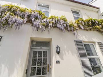 Holiday Home for 6 People in Torquay, Torbay, Photo 2