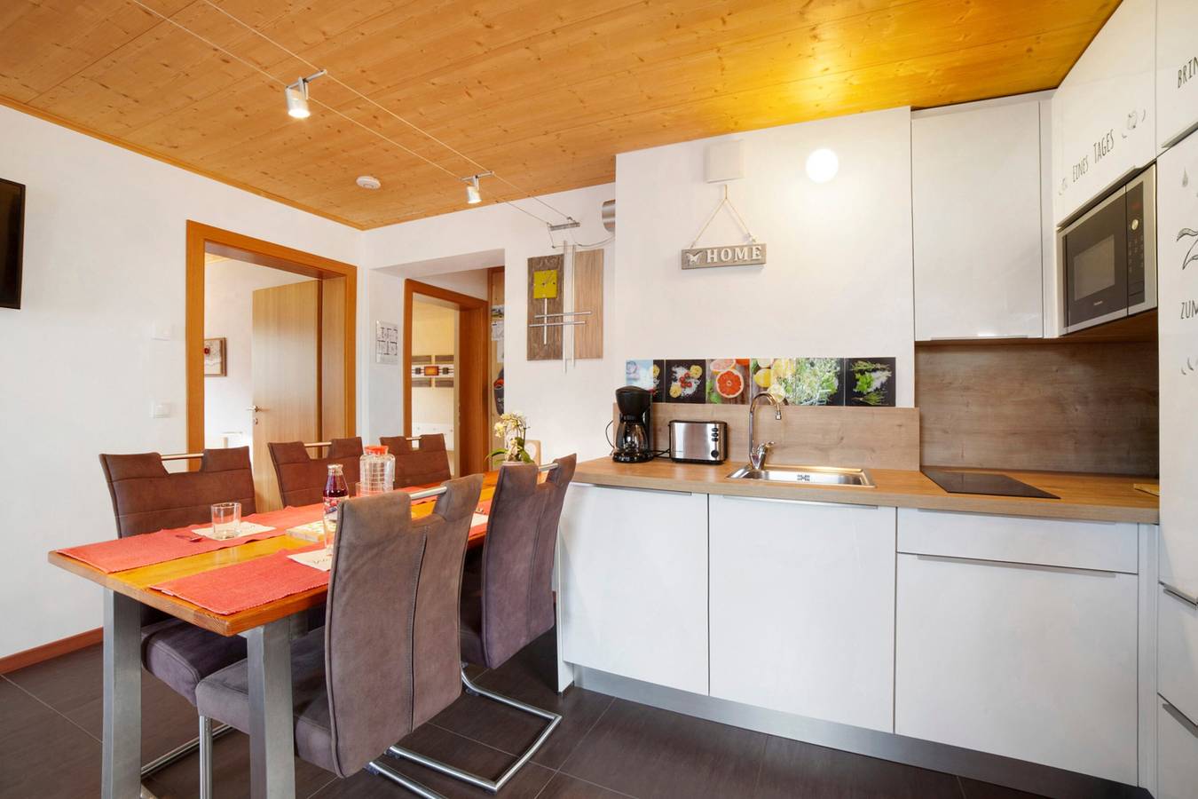 Ganze Wohnung, Ferienwohnung 'Joshof Talblick' mit Bergblick, privater Terrasse und Wlan in Ulfas, Moos in Passeier