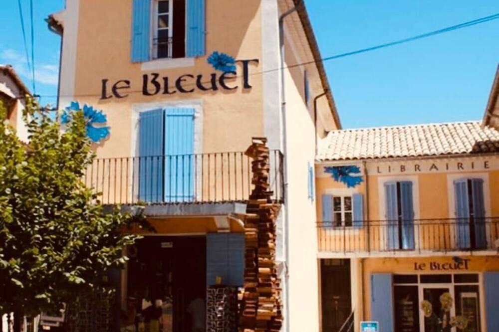 Apartamento entero, In The Heart Of Banon At the bottom of the apartment, bakery, restaurant, paragliding, etc. in Banon, Forcalquier region