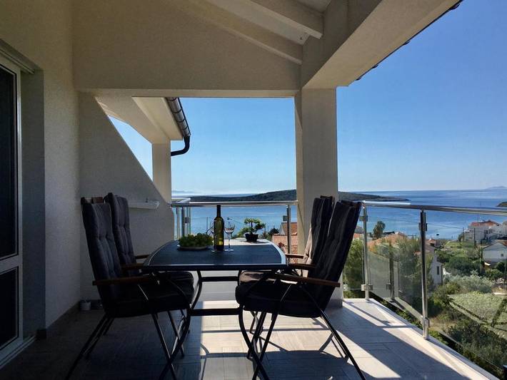 Ferienwohnung für 4 Personen, mit Garten und Ausblick, kinderfreundlich