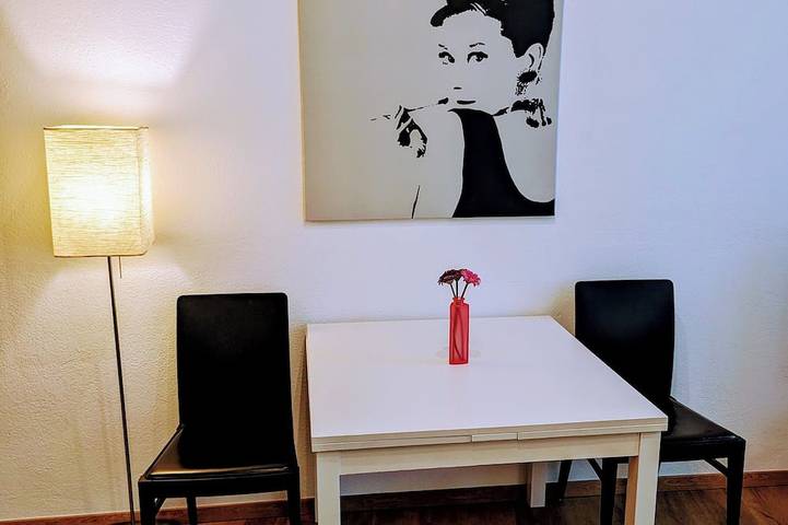 Ferienwohnung für 6 Personen, mit Whirlpool in Graz