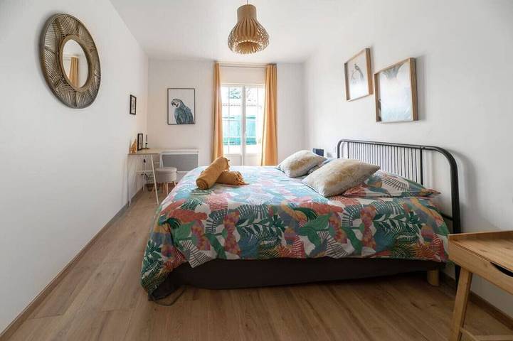 Appartement entier, Loft élégant avec patio intérieur, parking gratuit in Vichy, Région de Vichy