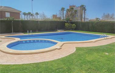 Holiday Apartment for 4 People in Las Calas, Torrevieja, Photo 1