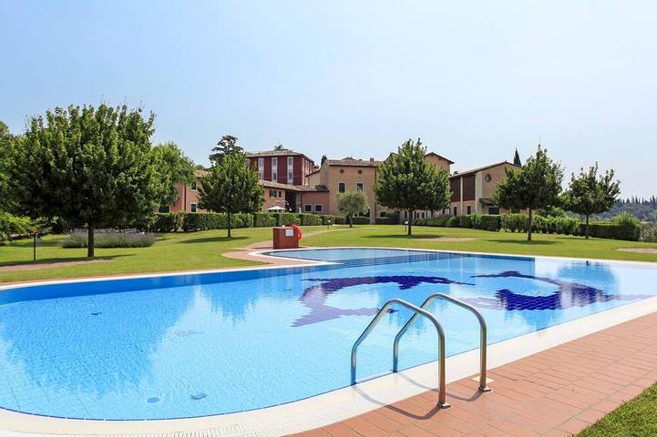 Ferienwohnung für 5 Personen, mit Pool und Garten - 1