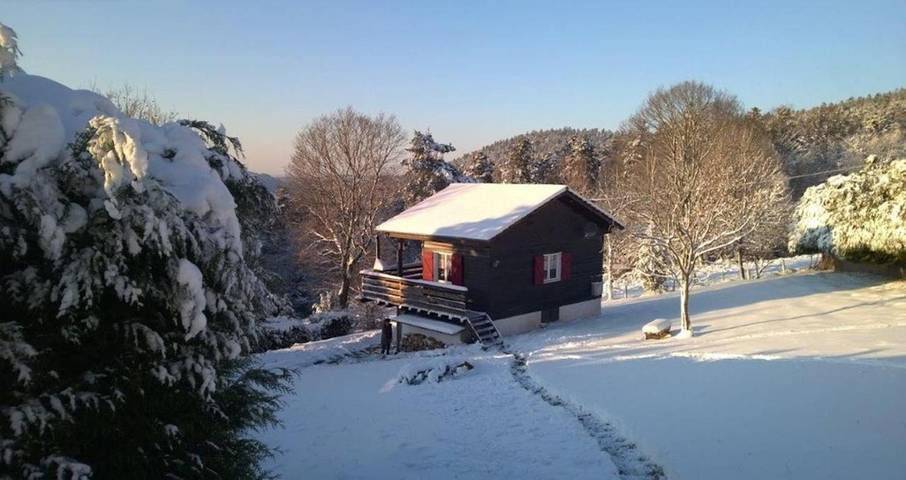 Gîte pour 5 personnes, avec vue ainsi que balcon et jardin à Dabo