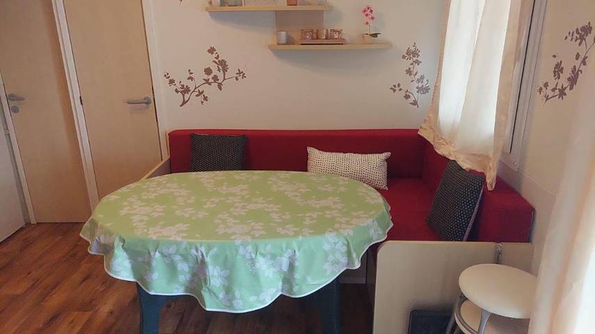 Camping für 5 Personen, mit Ausblick und Terrasse in Privlaka - 4