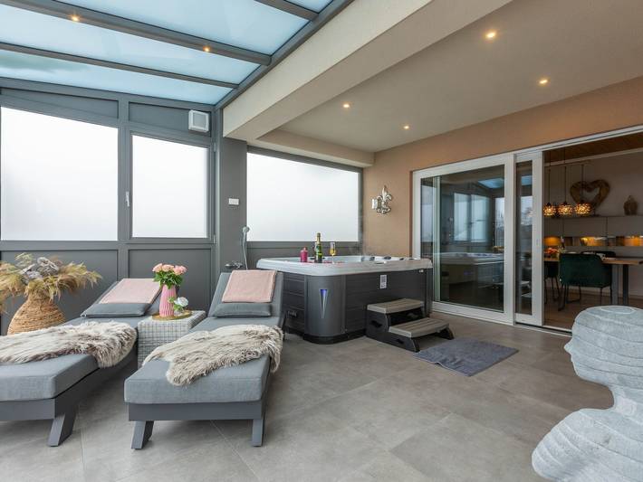 Ferienwohnung für 2 Personen, mit Terrasse und Garten sowie Sauna in Habscheid