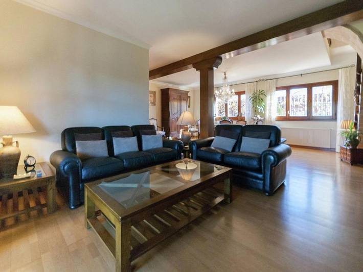 Casa rural para 8 personas, con terraza además de piscina y jardín en Peralada - 2